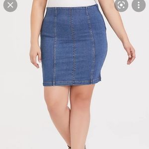 TORRID Denim Blue Jean Pencil Skirt sz 12 New